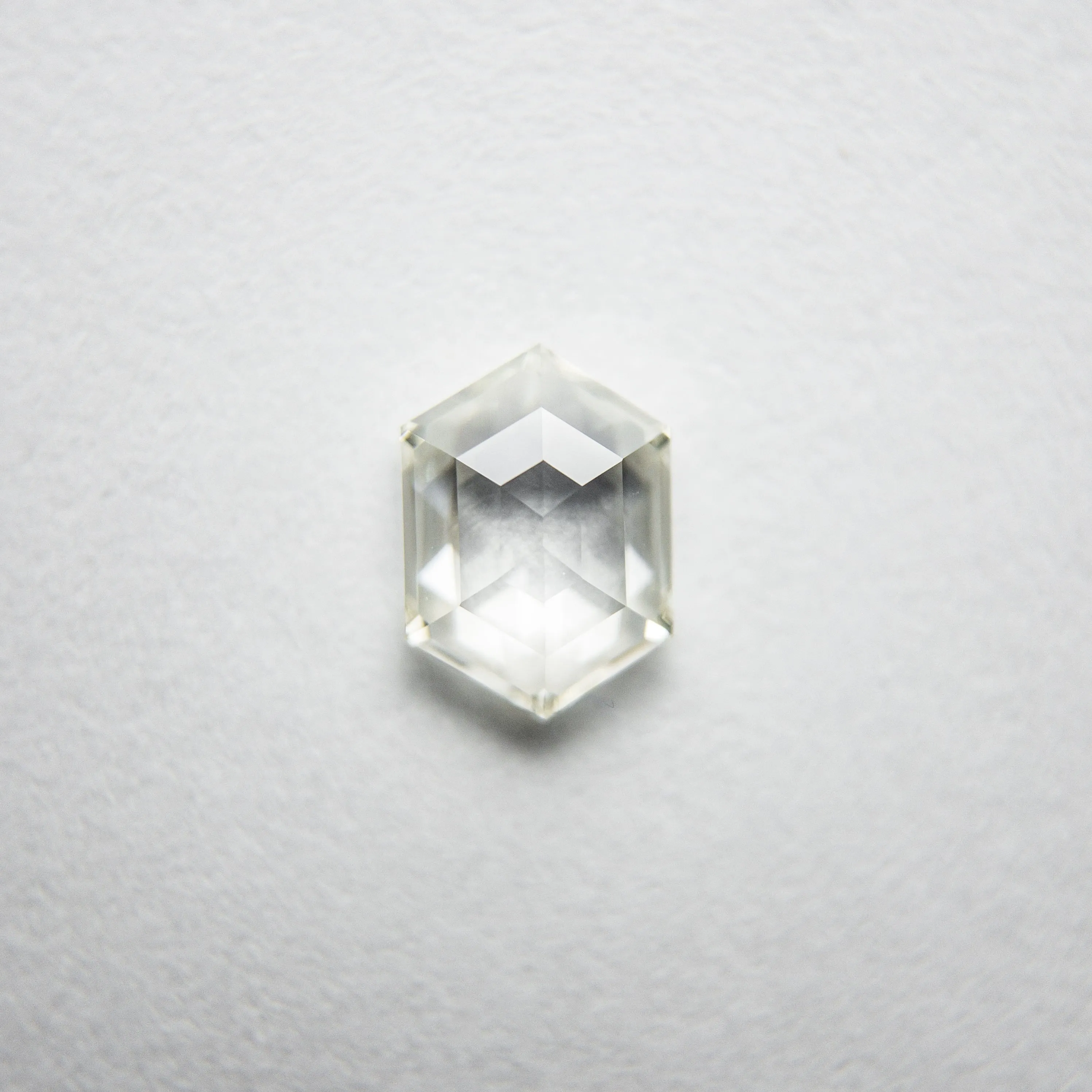 0.52ct 6.31x4.56x1.96mm VS2 K/L Hexagon Rosecut 18107-05