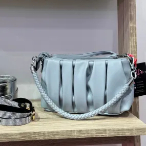 Borsa a tracolla color ghiaccio in similpelle arricciata