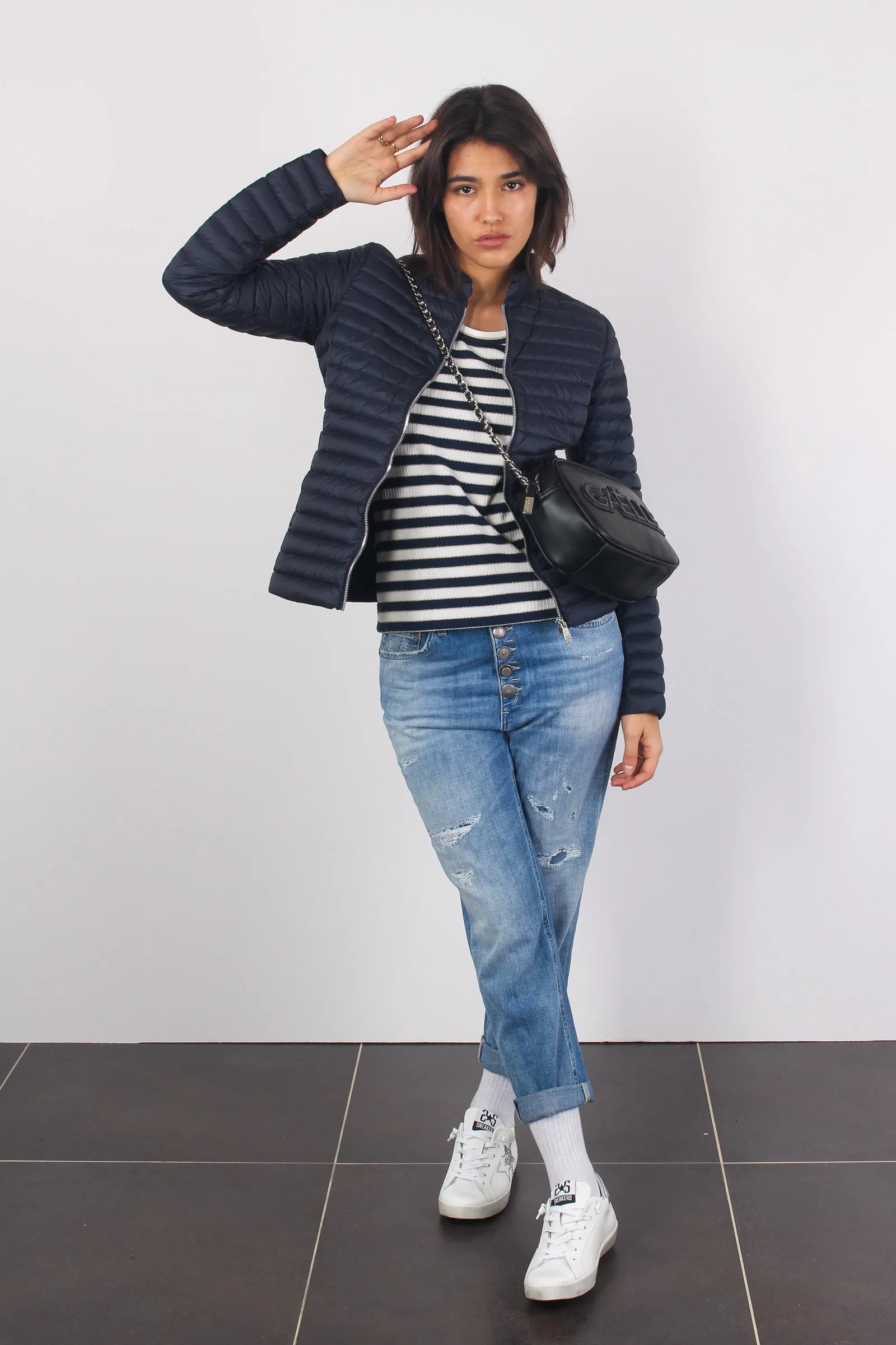 Collo In Piedi Blu