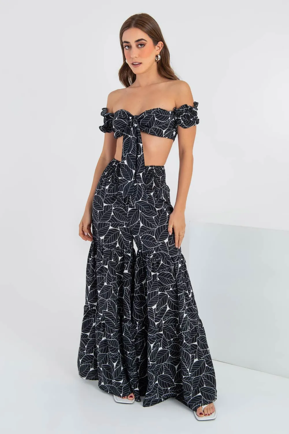 Crop top manga olanes escote corazón con nudo