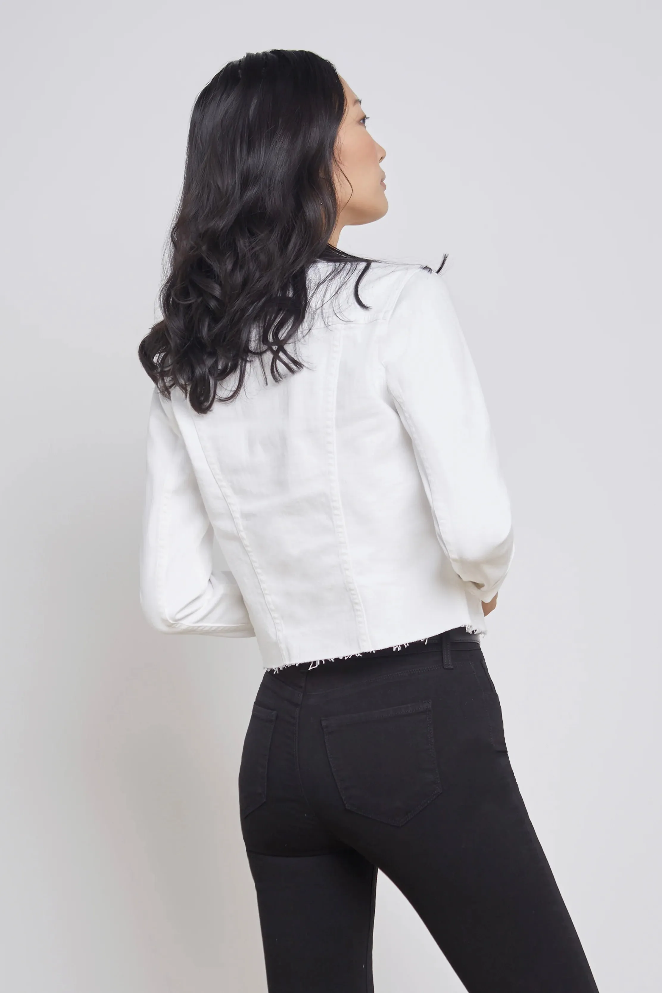 JANELLE SLIM RAW JACKET- BLANC