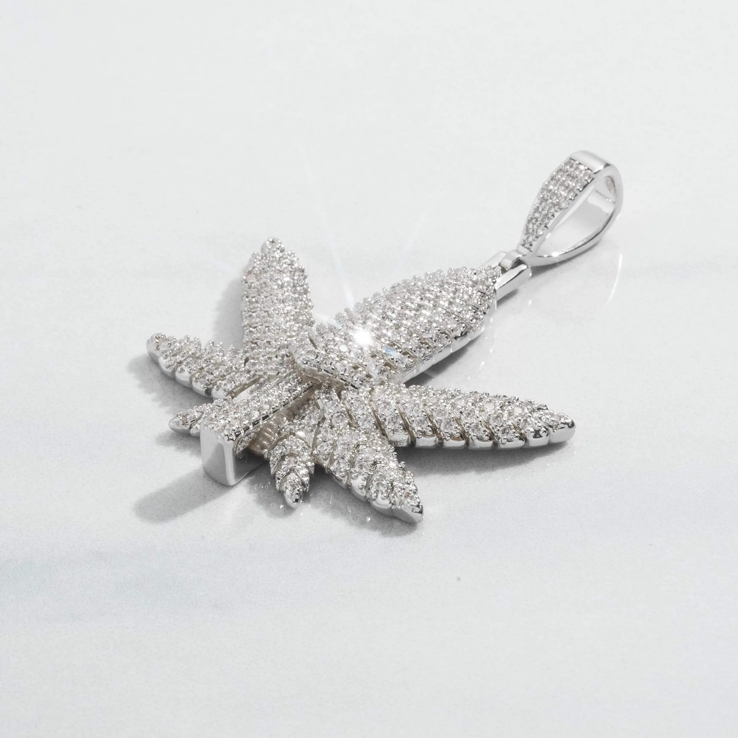 Leaf Pendant - White Gold