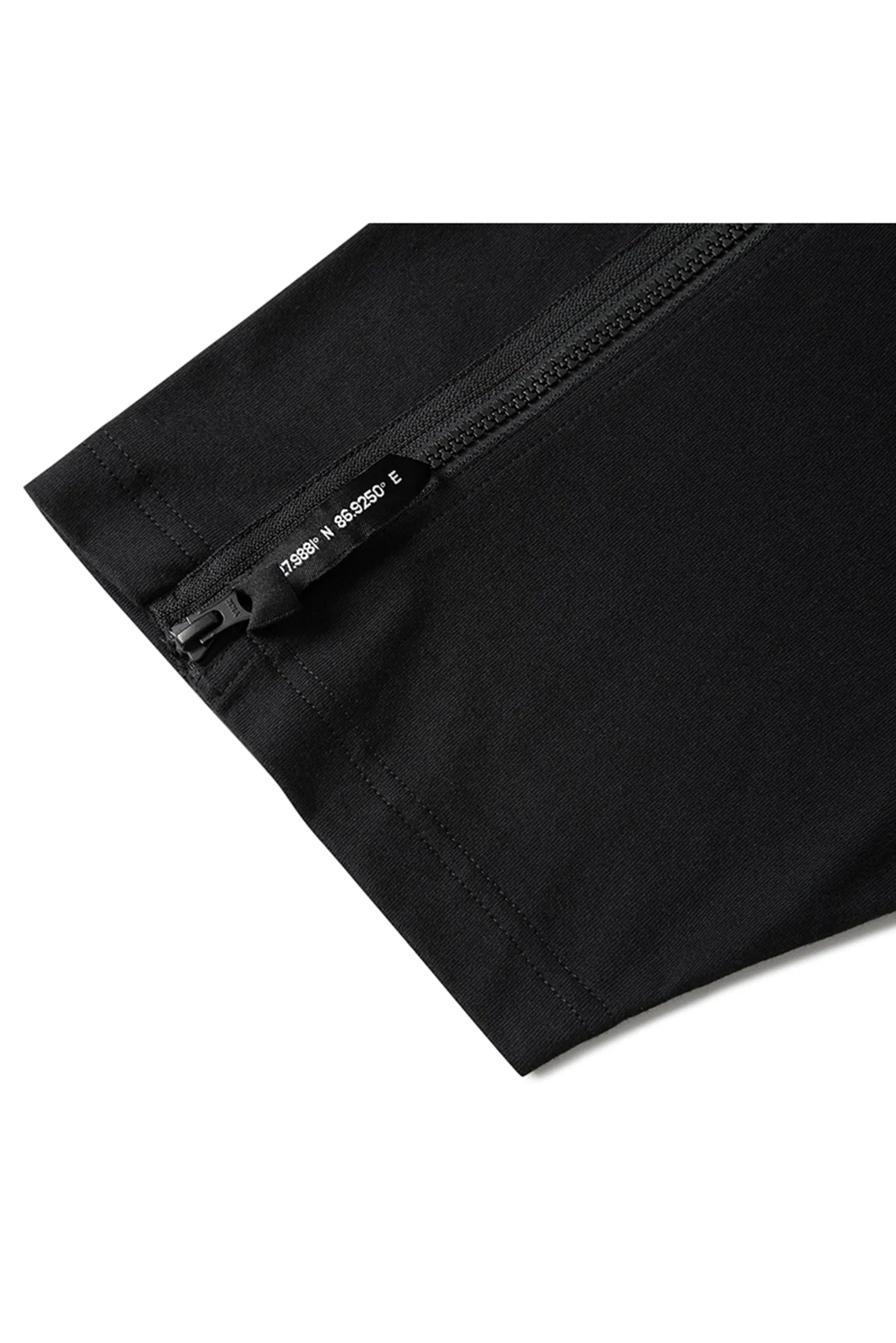 MEN'S SLANTED ZIP POCKET TEE