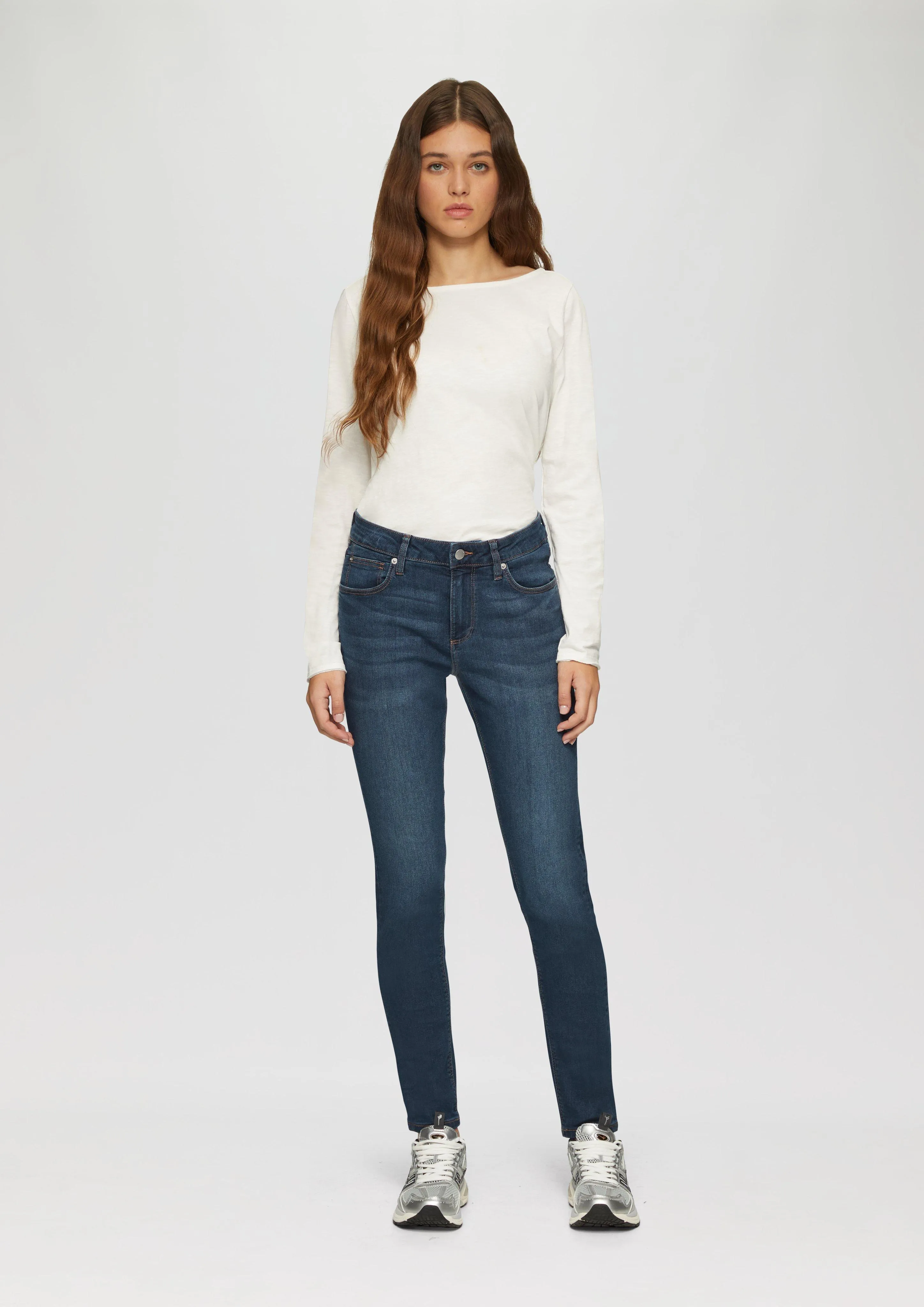 Sadie / skinny fit / mid rise / skinny leg